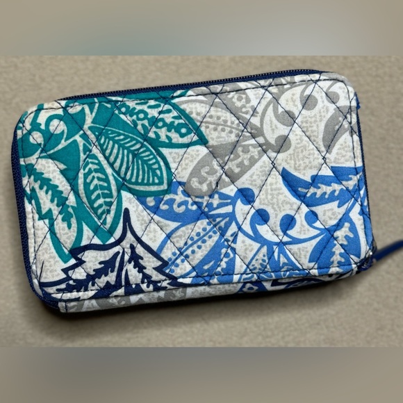 Vera Bradley Wallet Wristlet Clutch excellent condition - Picture 3 of 11